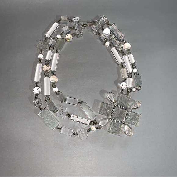 RARE! auth CHANEL triple strand CC logo Italian Resin STATEMENT bib NECKLACE A94 - Picture 2 of 16